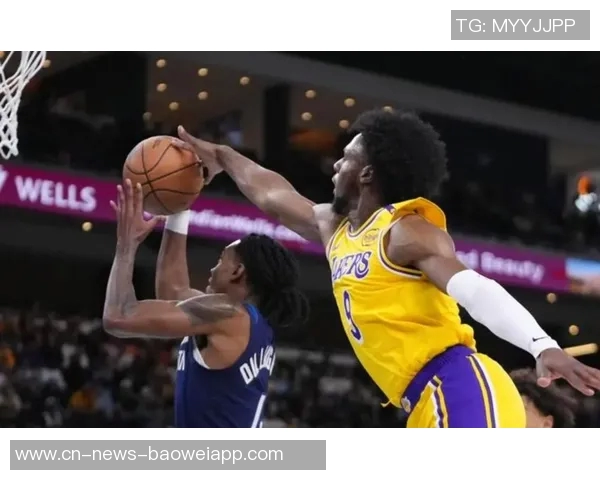 湖人本赛季投篮命中率高居联盟首位三分球表现却垫底令人担忧